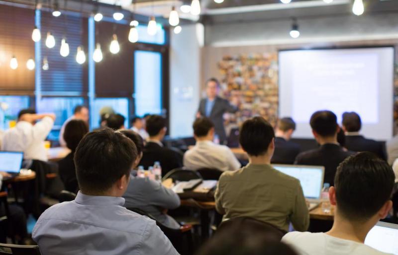 Comment exceller en ressources humaines avec la bonne formation ?